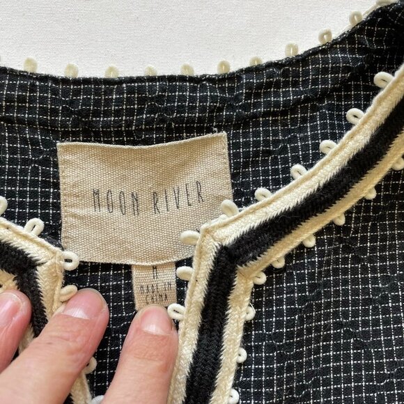 Women's / Teen's Moon River Black Cream Checkered Sleeveless Top size M - Picture 4 of 8